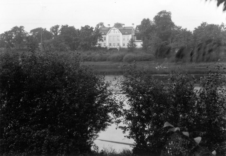 1927